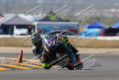 media/Oct-09-2022-SoCal Trackdays (Sun) [[95640aeeb6]]/Turn 2 (1110am)/